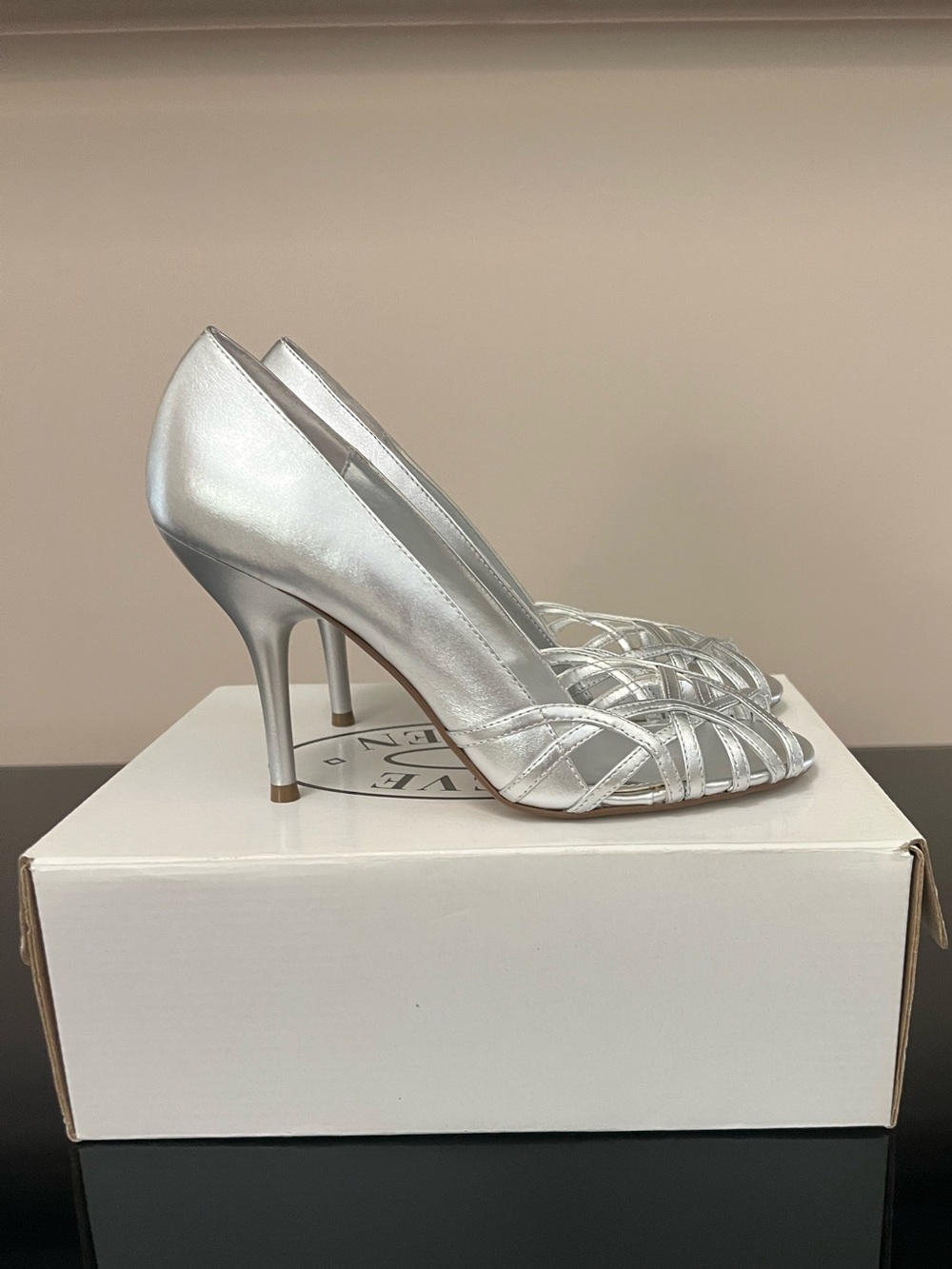 Elegant Steve Madden Metallic Silver Strappy Heel